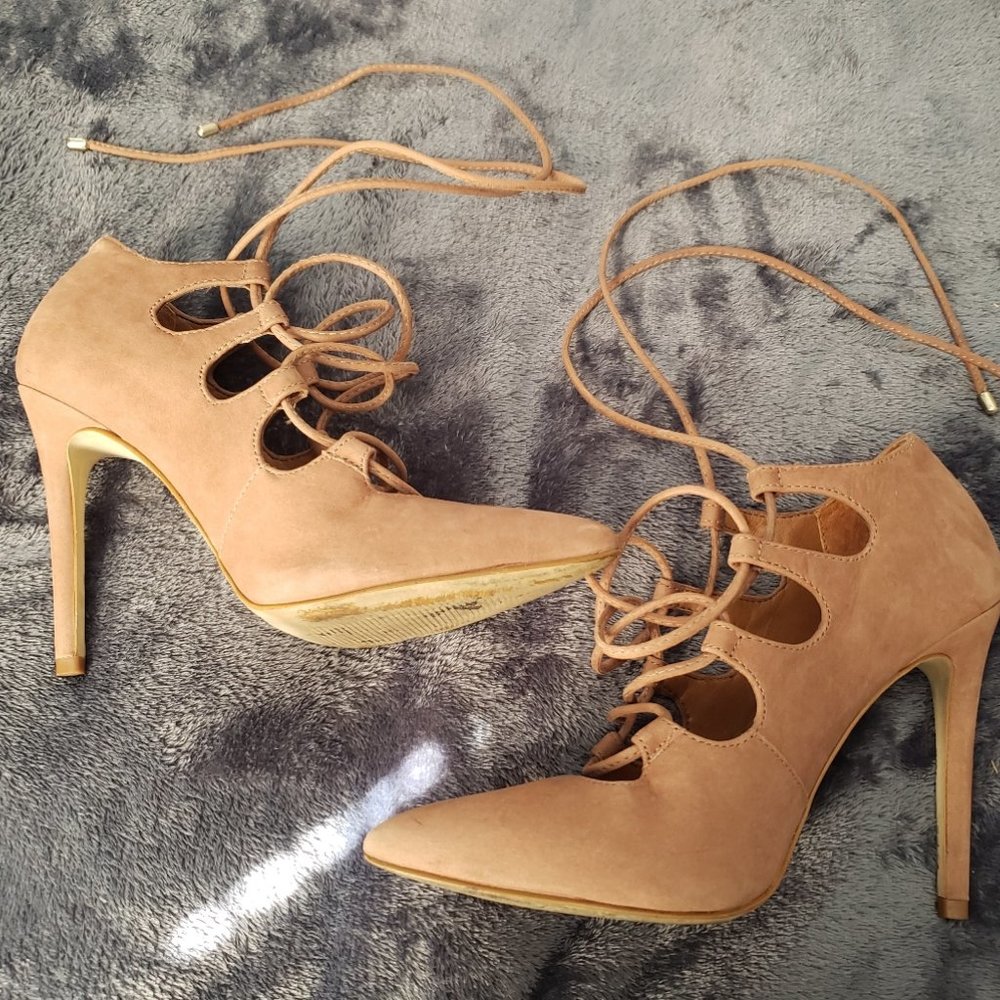 Steve Madden nude color strap heels sz 5.5